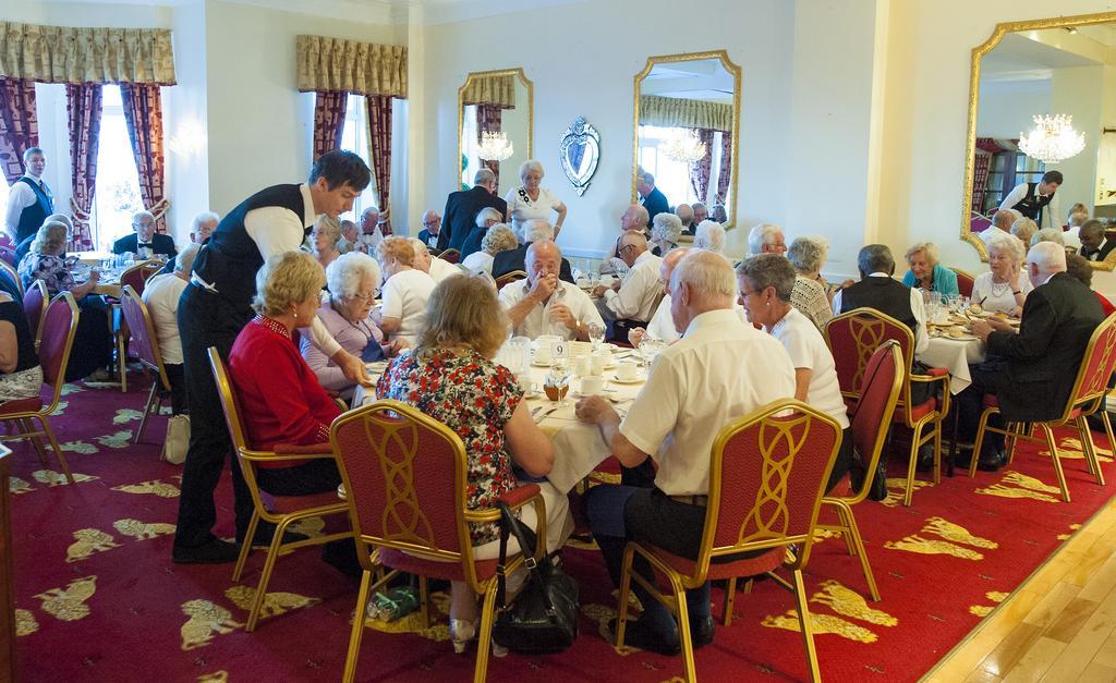Albany Lions Hotel Torneo de Torneo de Eastbourne Exterior foto